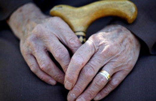 Alzheimer'a yatkınlık geni bulundu