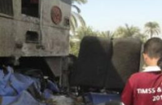 Yolcu otobüsü şarampole devrildi