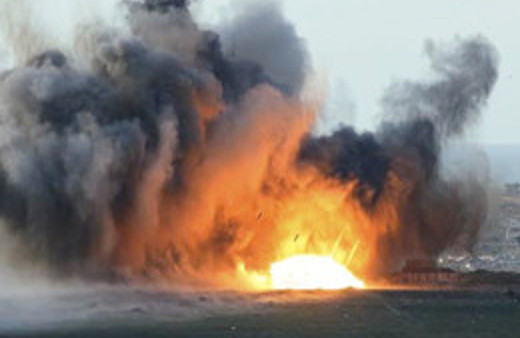 Pakistan'da bombalı saldırı!