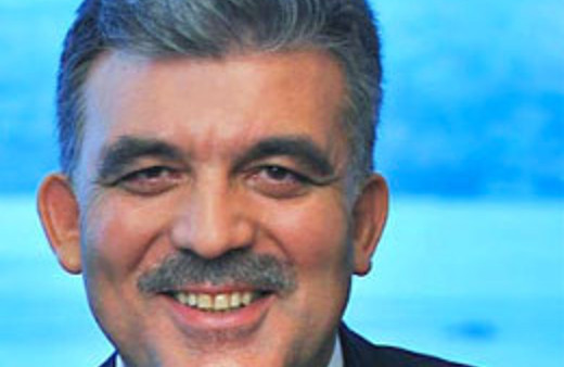 Gül depremzedeleri sevindirdi