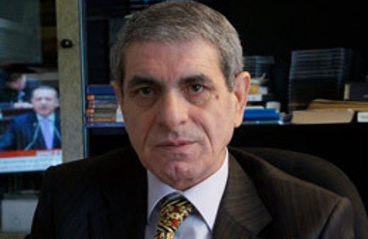 Özal'a ilk müdanhaleyi Ataç Baykal yaptı