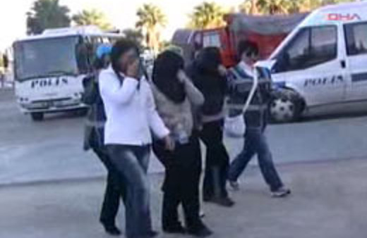 Çeteden Rus kadını delirten dayak