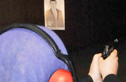 Kadına şiddete karşı çok tuhaf eğitim!