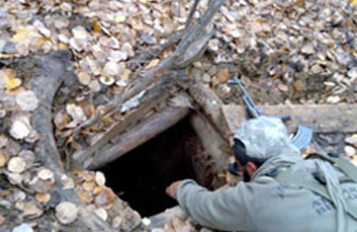 Van'da PKK sığınağı ele geçirildi