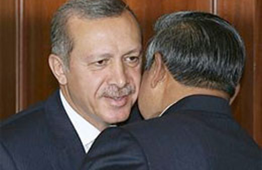 Araplar Erdoğan bıyığı yaptırıyor