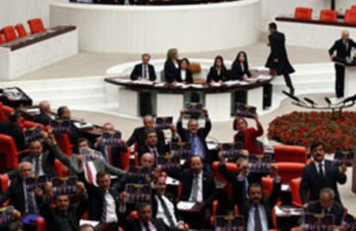 Mecliste taşeron kavgası!