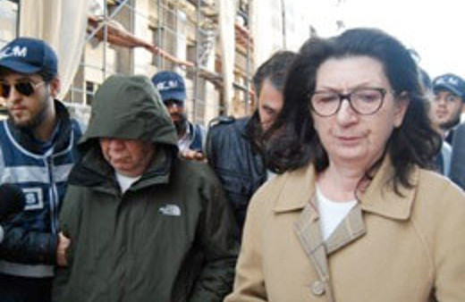 Ak sakallı dede utancından bakamadı!