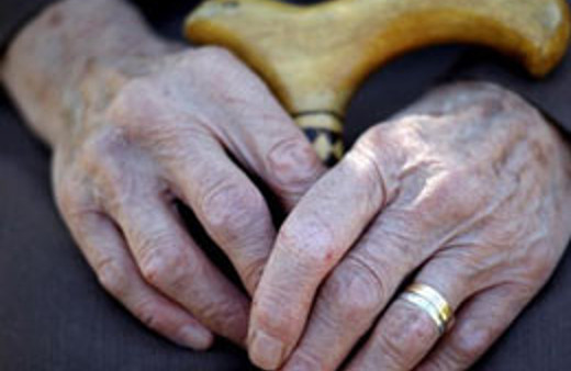 Uzun ama hasta yaşıyoruz