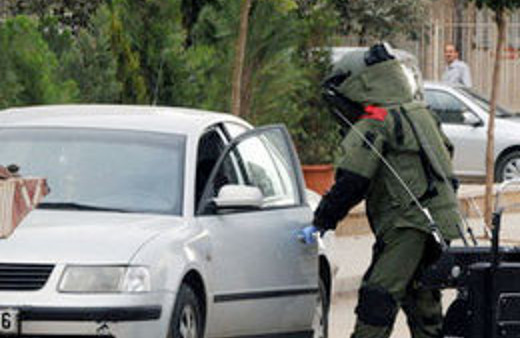 Diyarbakır'da bombalı araç alarmı!!