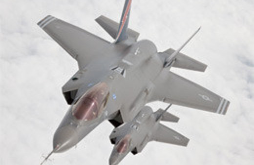 ABD Japonya'ya savaş uçağı yığıyor