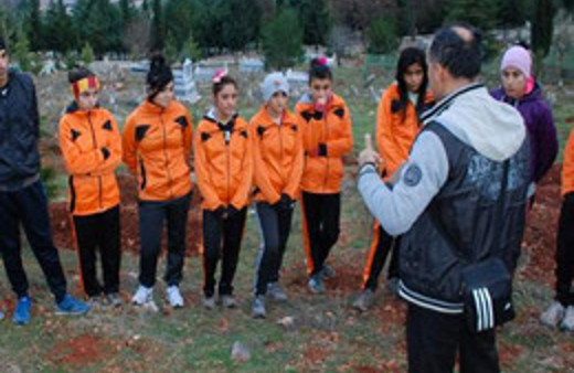 Mezarlıktaki antreman duyanları şoke etti!