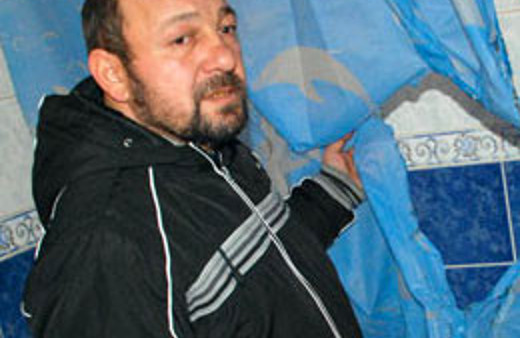 Şimdi de bu evde yangın çıkıyor