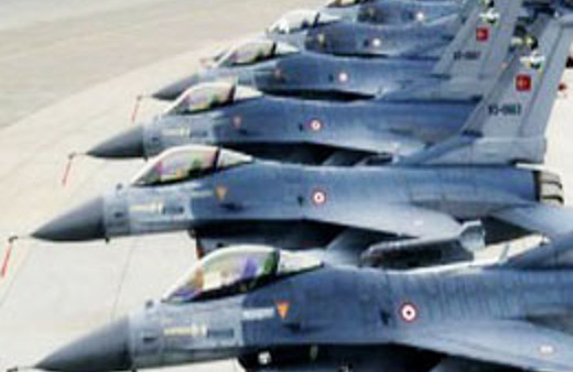 Suriye ordusundan kopuşlar sürüyor