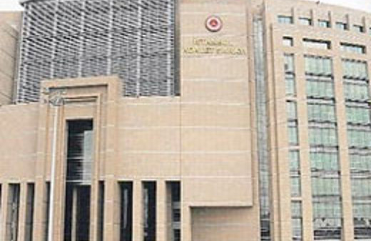 Aşık hakimin yaptığına bakın!