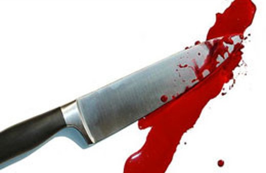 70 yaşındaki annesini bıçakladı!