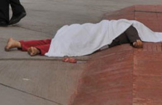 Ardında bu notu bırakıp atlamış