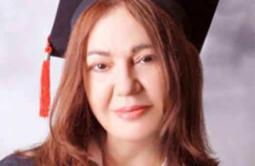 57 yaşında diploma alan ünlü sanatçı