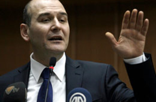 AK Parti'li Soylu'dan 28 Şubat eleştirisi