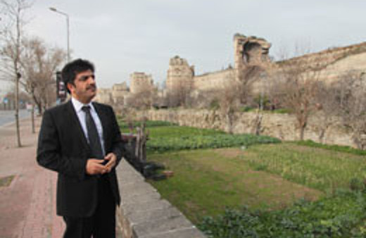 Tarihi surlara mobese geliyor