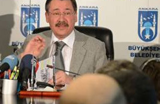 Rüşvet iddiası Gökçek'i çıldırttı