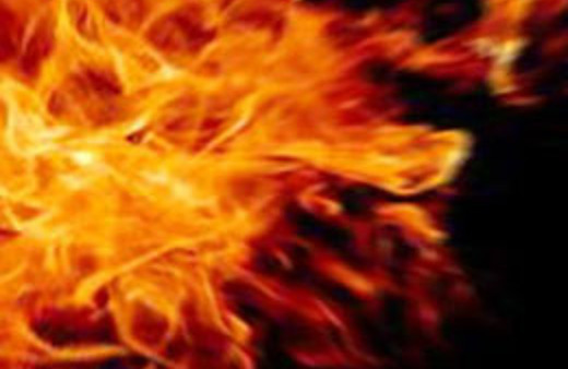 Diyabakır'da servis aracını yaktılar