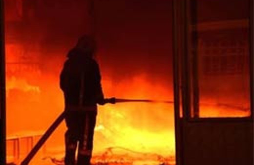 Üsküdar alev alev yandı...