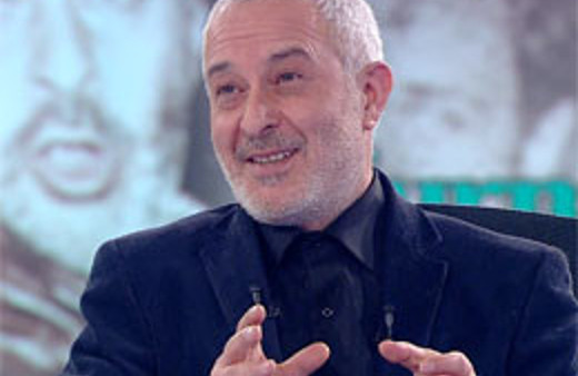 Ünlü oyuncu için yakalama kararı!