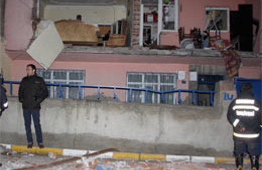 Erzurum'da mahalleyi sokağa döken patlama