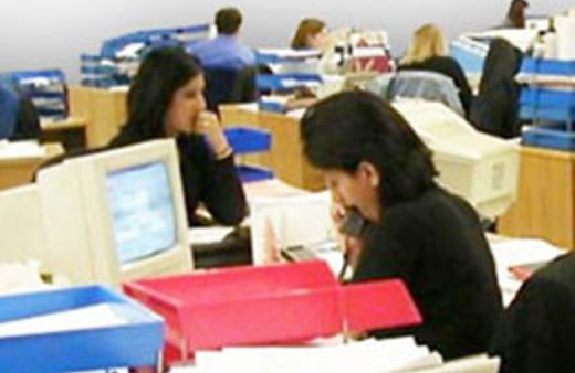 İşe gitmeyen memura kötü haber!