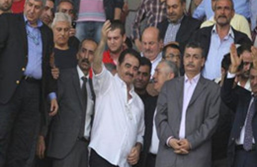 İbo maçta, eşi doğumda!