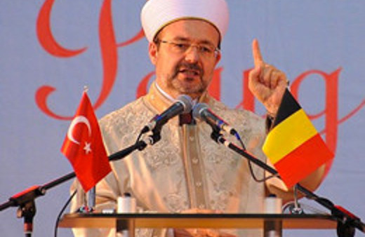 Cami, sinagog kilise üst üste!