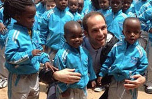 CHP'li aykırı vekil Gülen okulunda!