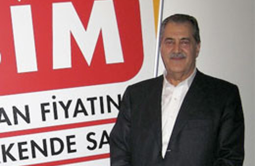 BİM'in patronu borsada servete kondu