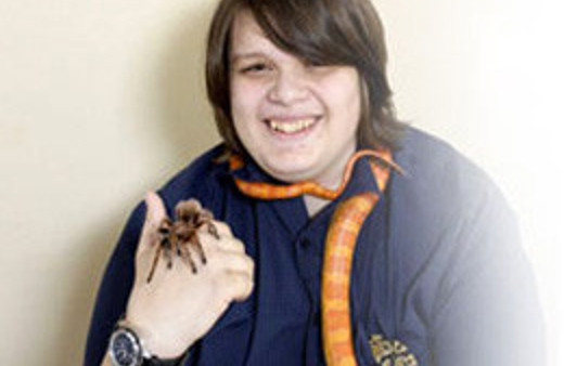 Babası tuvalette yılanları basmış!