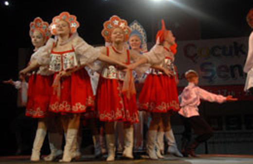 Model izmir’de coşturdu