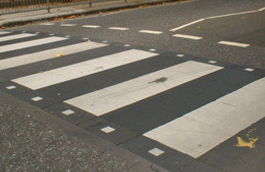 Yaya geçidinde kaza kameralarda...