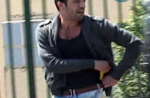 Göstericilere bıçaklı tepki!