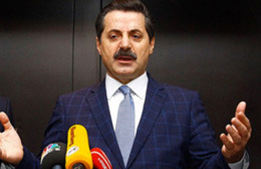 Bakan Çelik THY grevinde orta yol arıyor