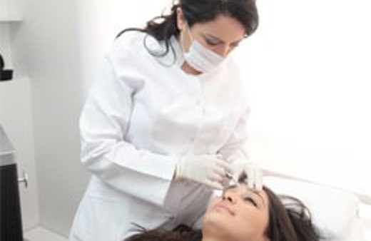 Kadınlar 'kökten çözüm' için sıraya girdi