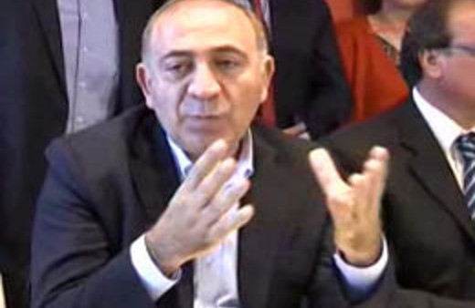 Gürsel Tekin alay konusu oldu