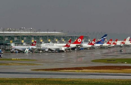 Atatürk havalimanında rekor!