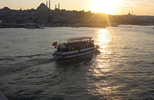 Çanakkale'de denizci teknesi battı!