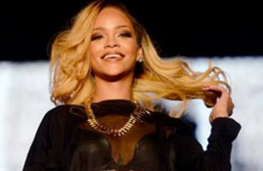 Rihanna Twitter'da Türk kızının gazına geldi