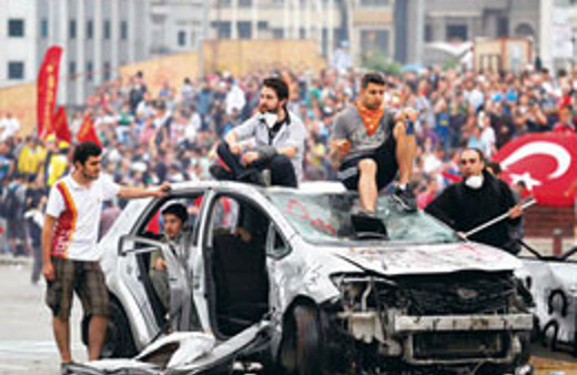 Gezi Parkı için dev destek