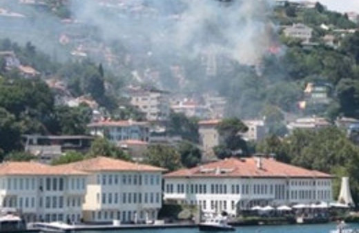 İstanbul'da korkutan yangın!