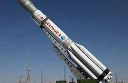 Rus roketi canlı yayında düştü!