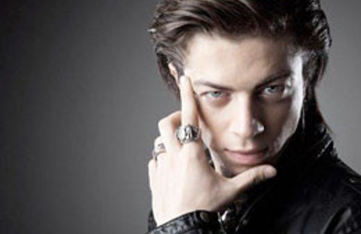 Aref komşusuyla kavgaya tutuştu!