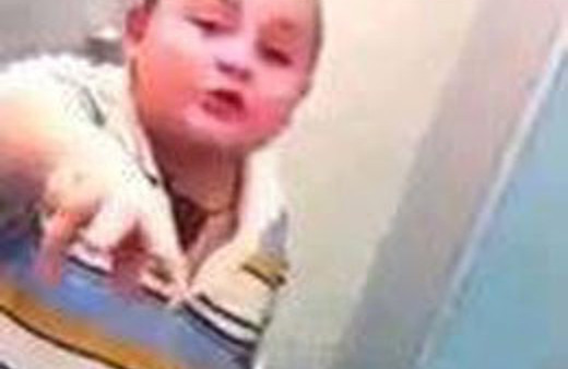 Bu çocuk internetin yeni fenomeni