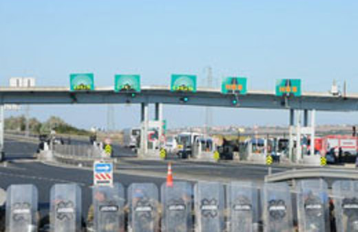 Silivri'ye çıkan otobanlar kapatıldı