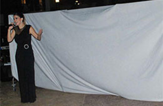 Kadınlar matinesinde tuhaf görüntü 